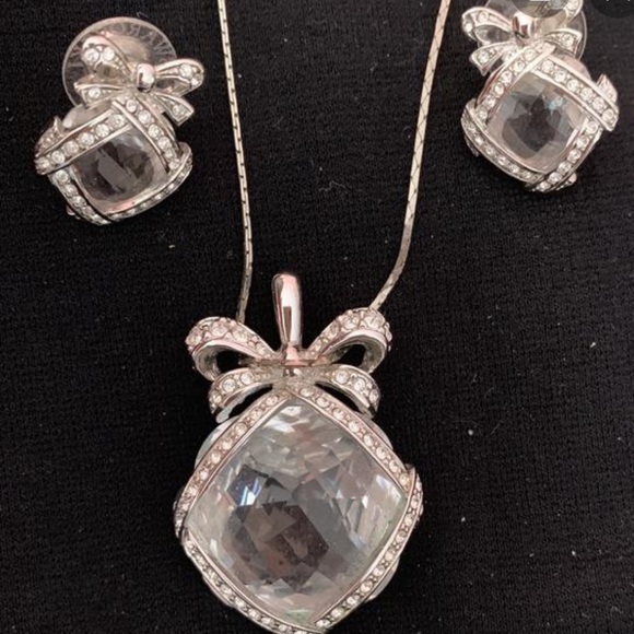 Swarovski Crystal Millennium Set - Picture 2 of 7